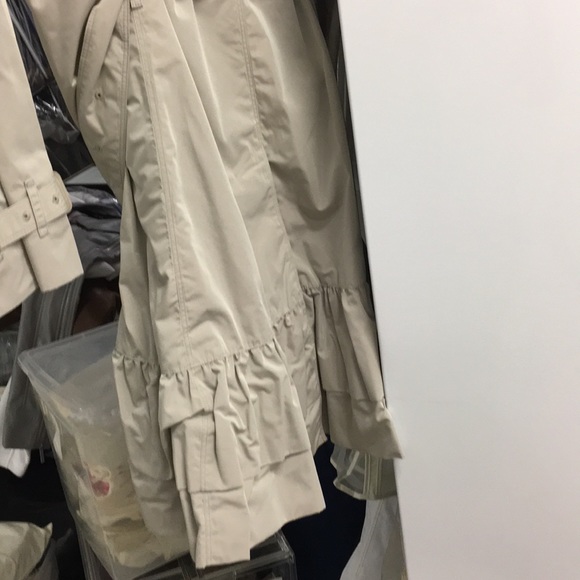 Burberry trench coat - Picture 7 of 7